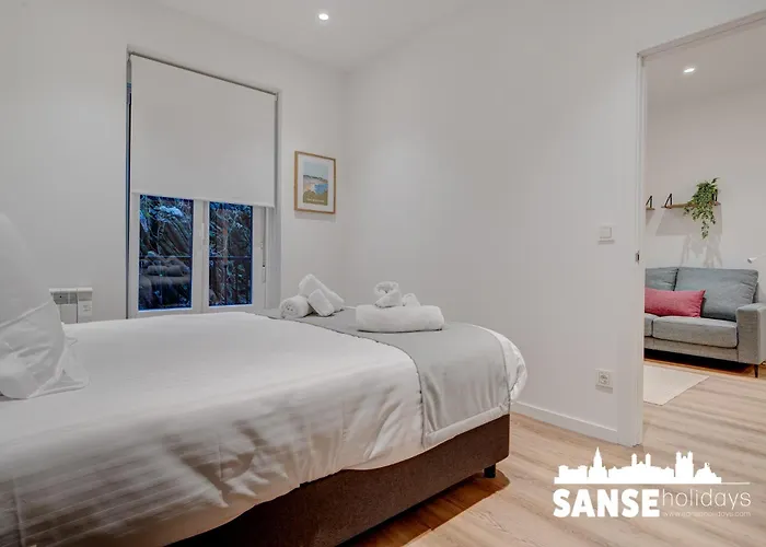 Salud By Sanse Holidays *