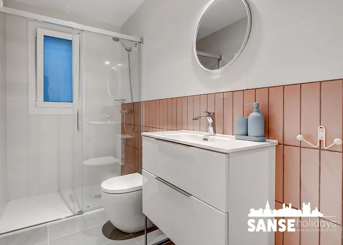 Salud By Sanse Holidays * 圣塞瓦斯蒂安