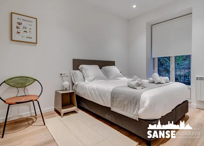 Salud By Sanse Holidays *