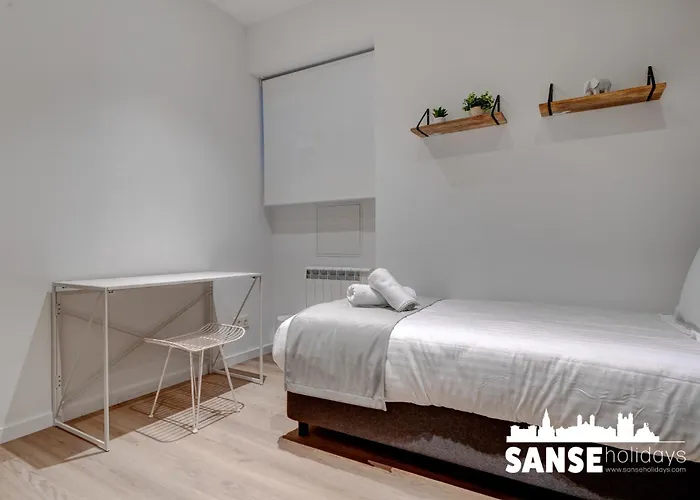 Salud By Sanse Holidays *